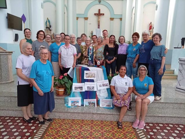 Sábado Santo: Celebração “Hora da Mãe” reúne fiéis pelo Brasil