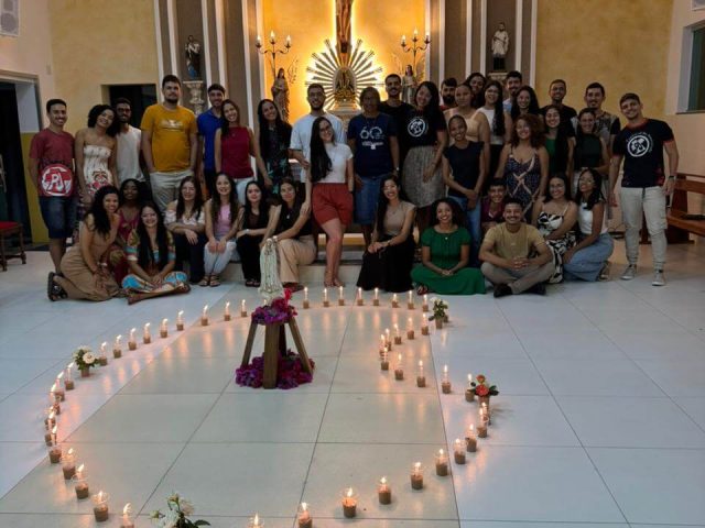 Ir. Francisca promove encontro com jovens em Caculé (BA)