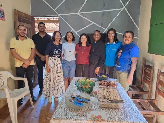 Encontro vocacional reúne irmãs e vocacionadas em Teresina (PI)